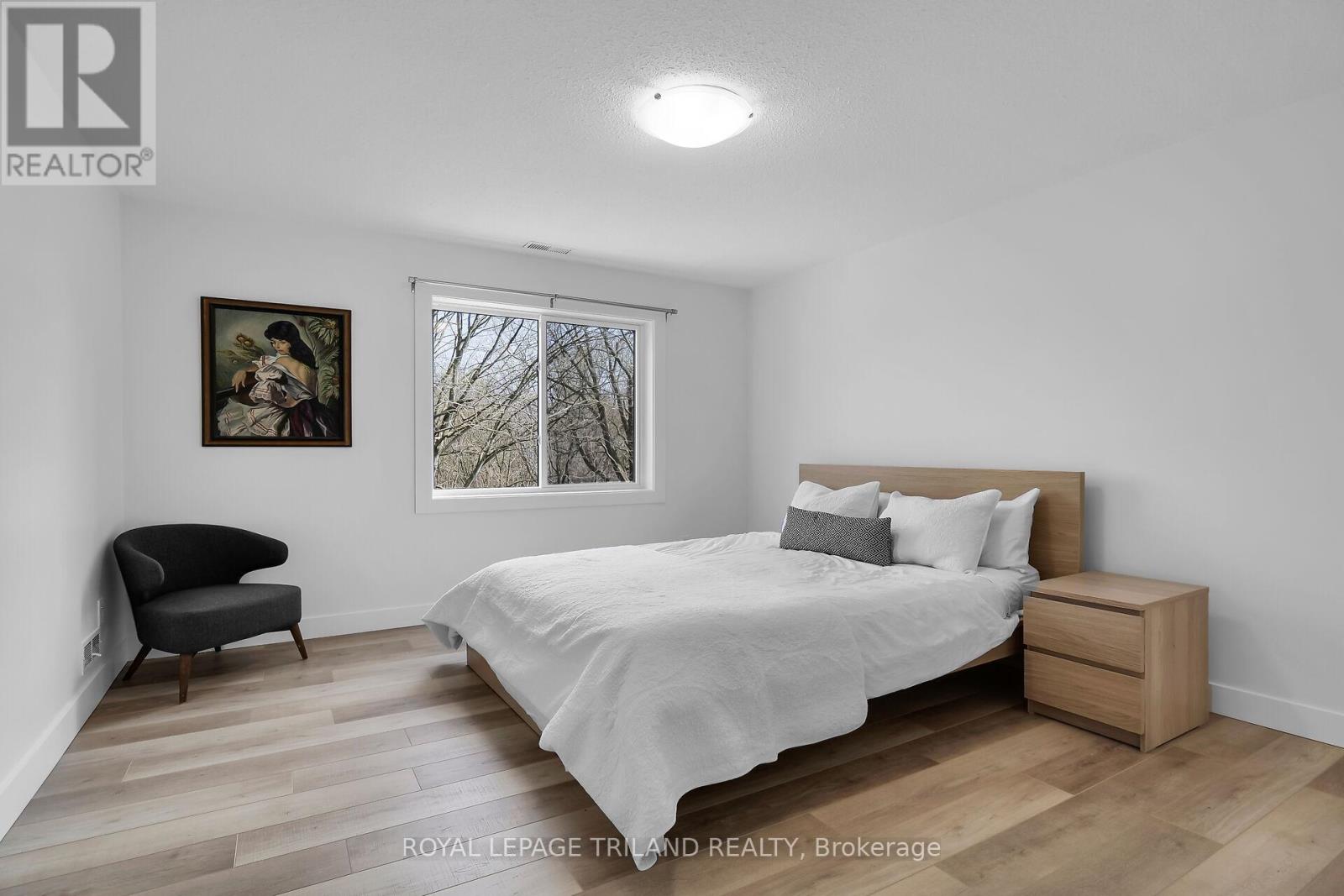 Photo 26 of 36 for 108 Balnagowan Place