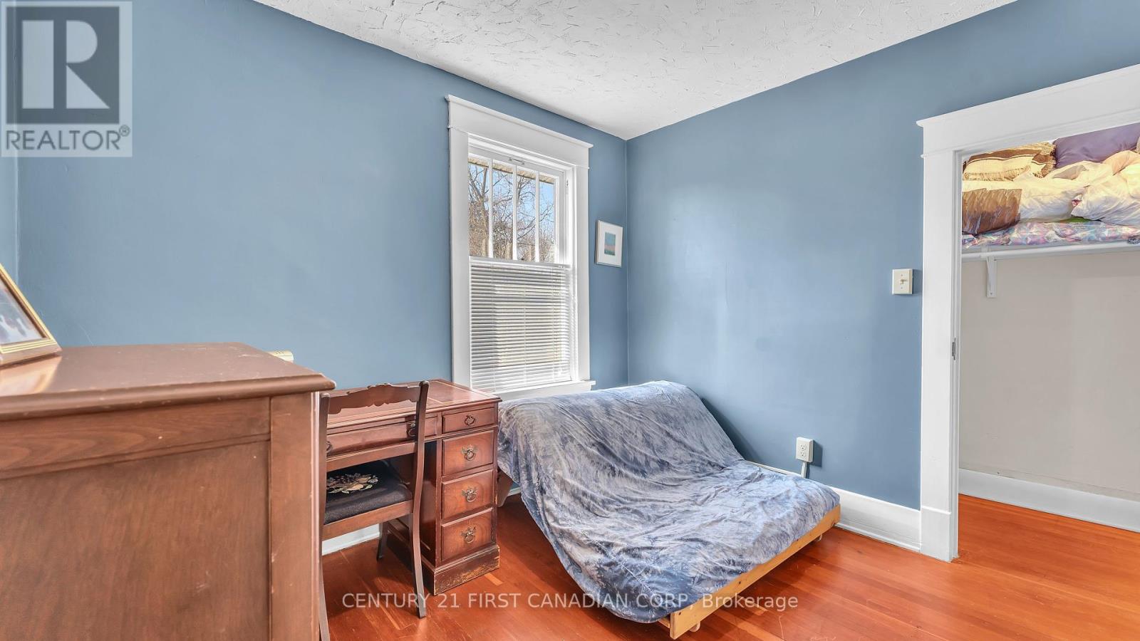 Photo 14 of 26 for 39 Duchess Avenue