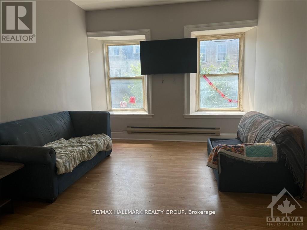 23 Gore Street E, Perth, Ontario  K7H 1H4 - Photo 22 - X12071231
