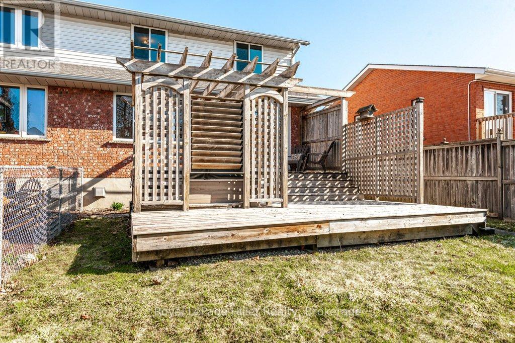 389 Maple Avenue, Stratford, Ontario  N5A 7P6 - Photo 22 - X12071233