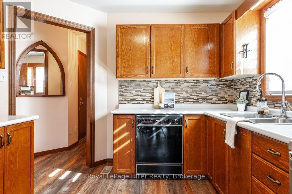 389 Maple Avenue, Stratford, Ontario  N5A 7P6 - Photo 25 - X12071233