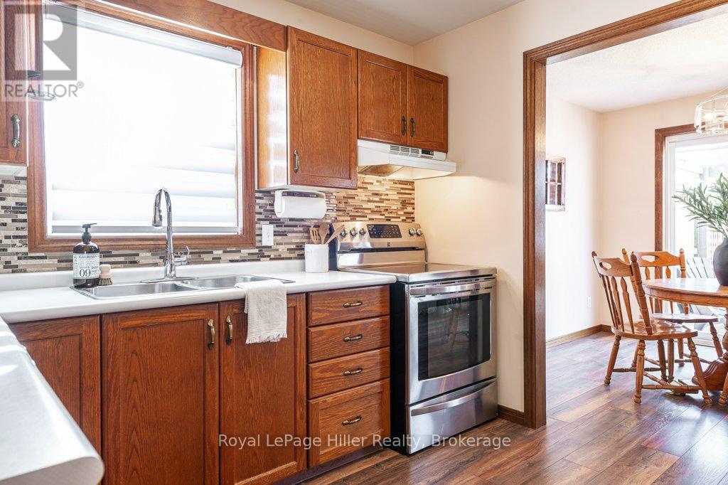 389 Maple Avenue, Stratford, Ontario  N5A 7P6 - Photo 26 - X12071233