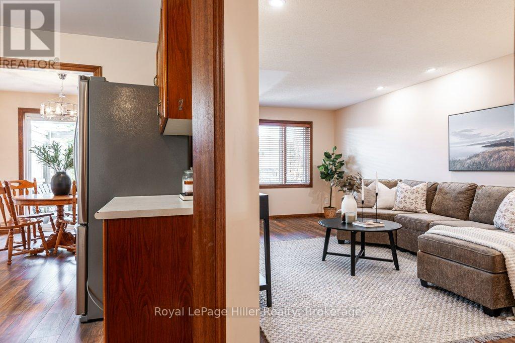 389 Maple Avenue, Stratford, Ontario  N5A 7P6 - Photo 8 - X12071233