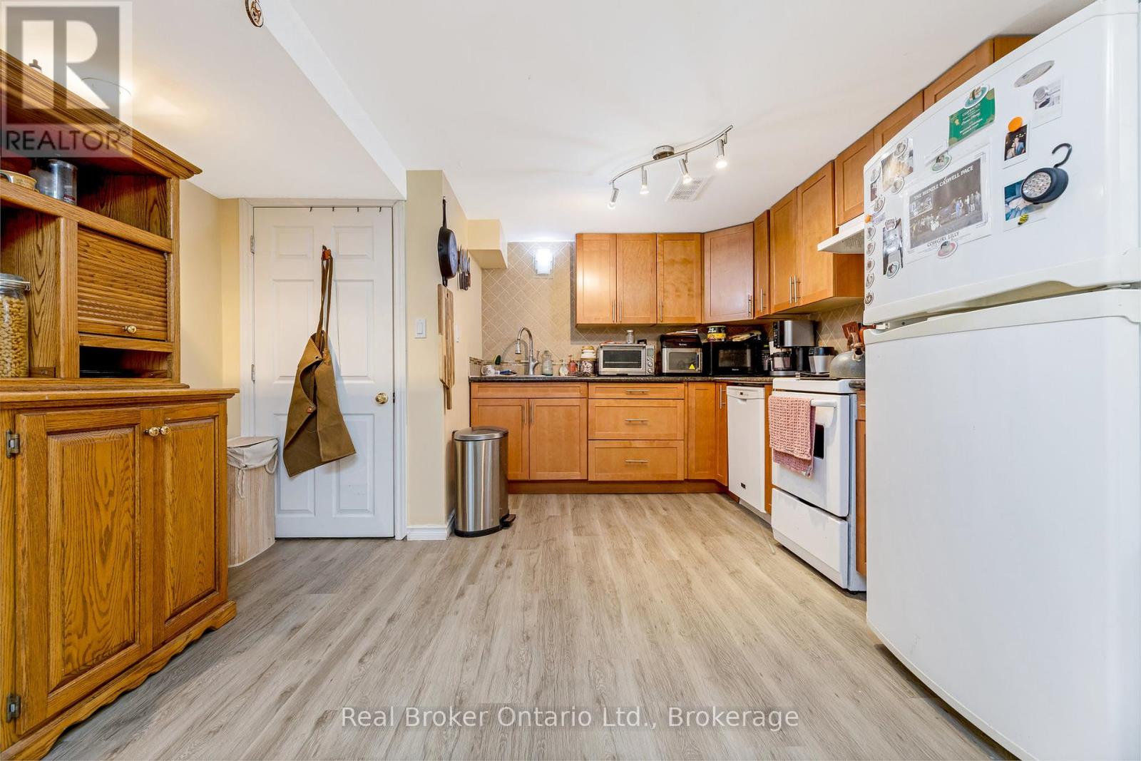46 Caledonia Street, Guelph, Ontario  N1G 2C9 - Photo 22 - X12071240