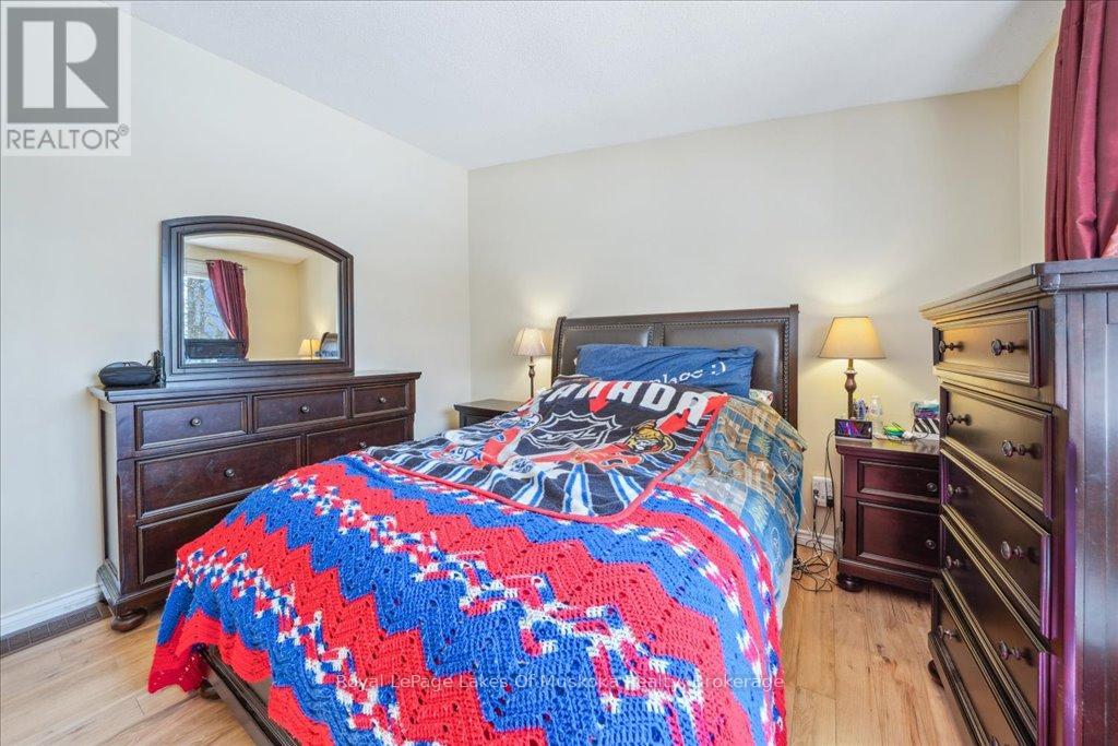 1030 Simpson Road, Gravenhurst, Ontario  P1P 1R1 - Photo 16 - X12071265