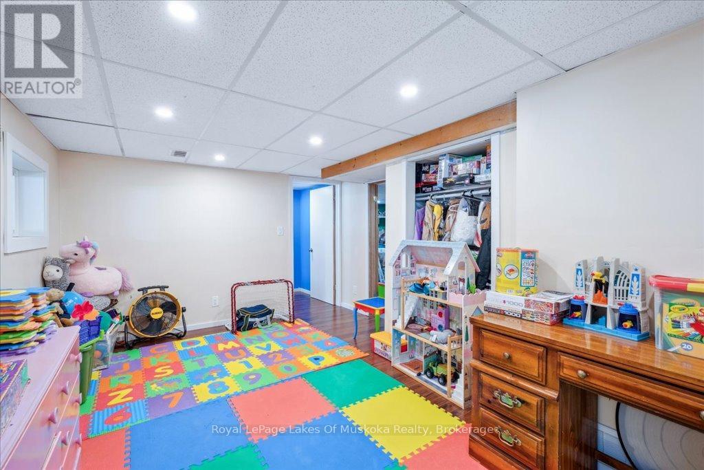 1030 Simpson Road, Gravenhurst, Ontario  P1P 1R1 - Photo 27 - X12071265