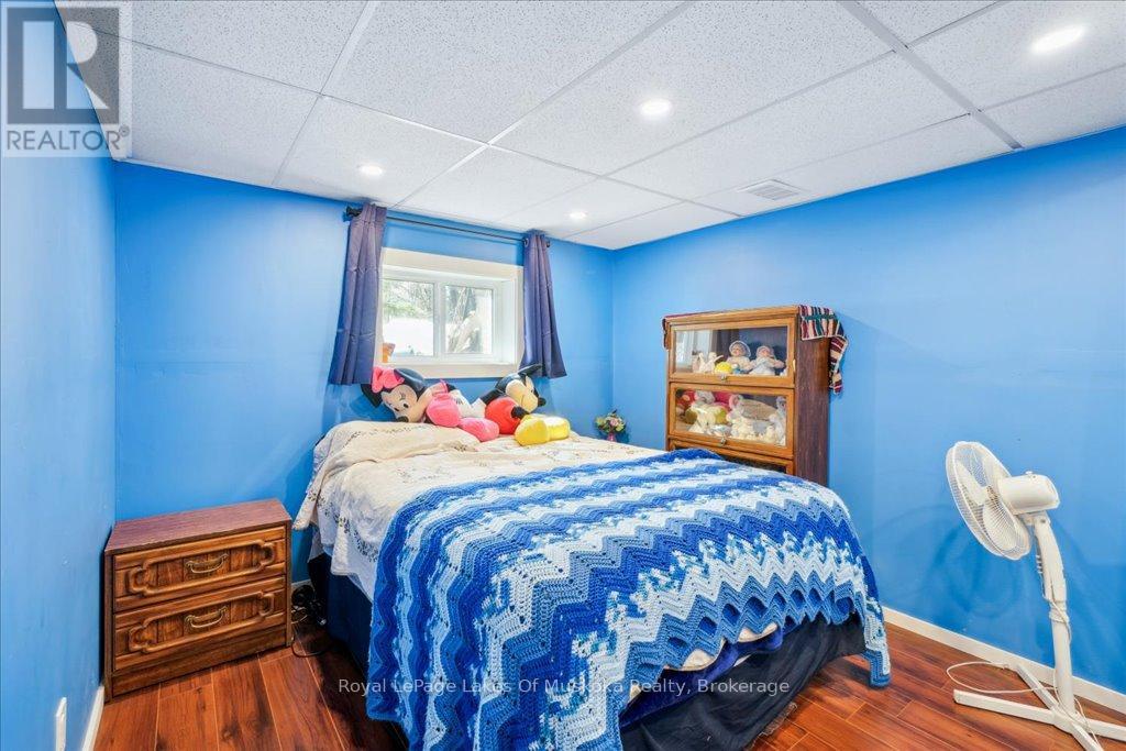 1030 Simpson Road, Gravenhurst, Ontario  P1P 1R1 - Photo 29 - X12071265