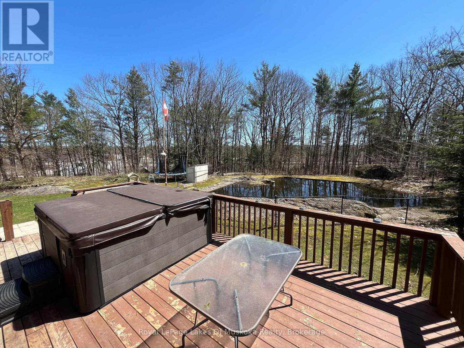 1030 Simpson Road, Gravenhurst, Ontario  P1P 1R1 - Photo 36 - X12071265