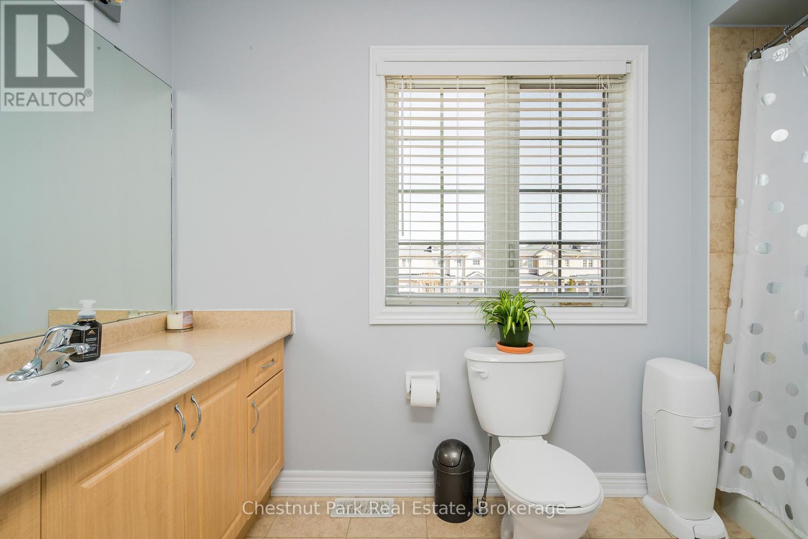 19 Admiral Crescent, Essa, Ontario  L0M 1B4 - Photo 19 - N12071394