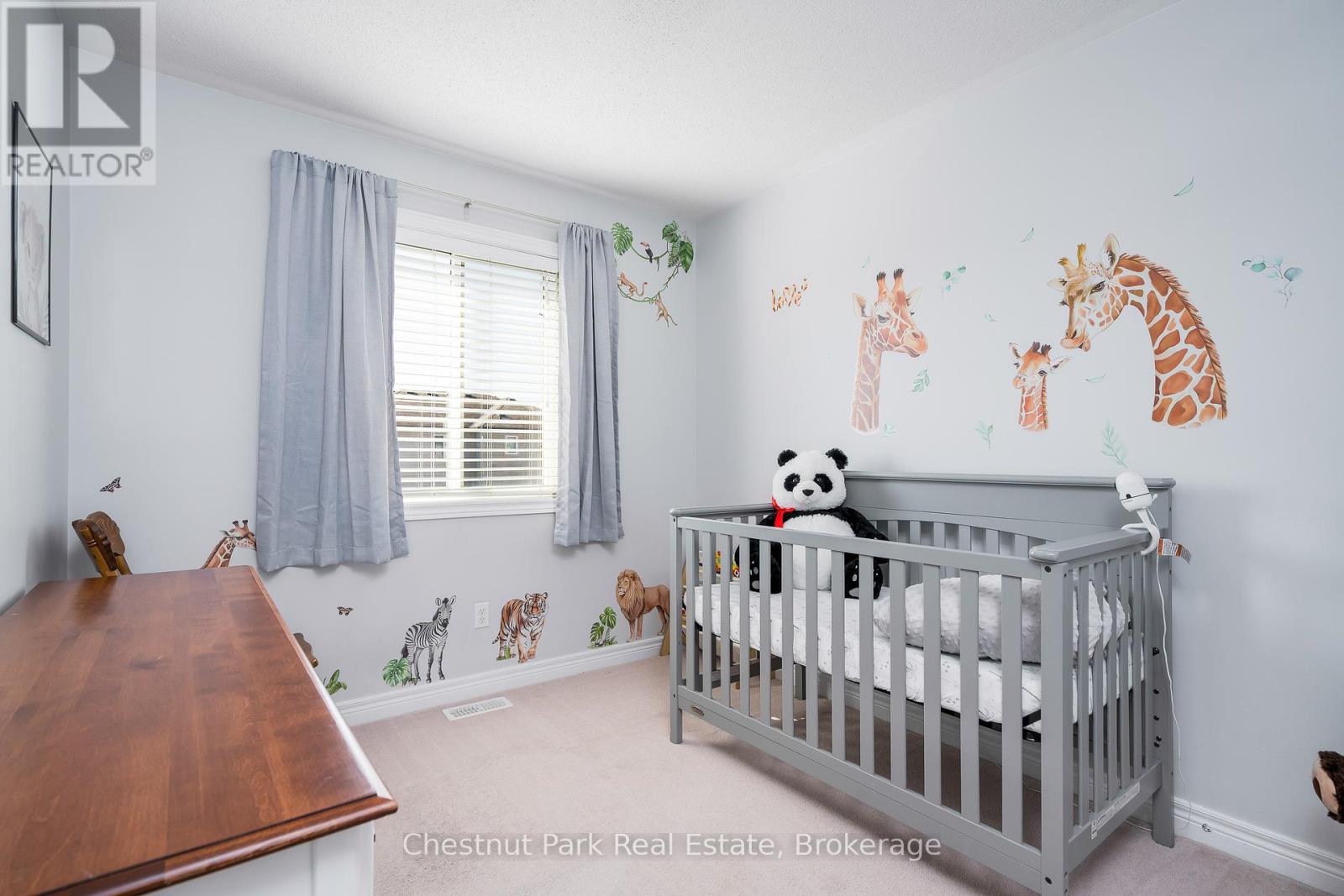 19 Admiral Crescent, Essa, Ontario  L0M 1B4 - Photo 23 - N12071394