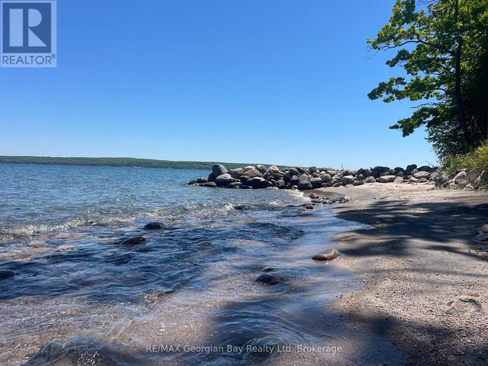 LOT 10 KCHI SIN MIIKAN ROAD, Christian Island 30, Ontario