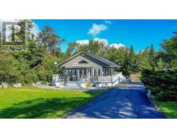 885 Central Port Mouton Road