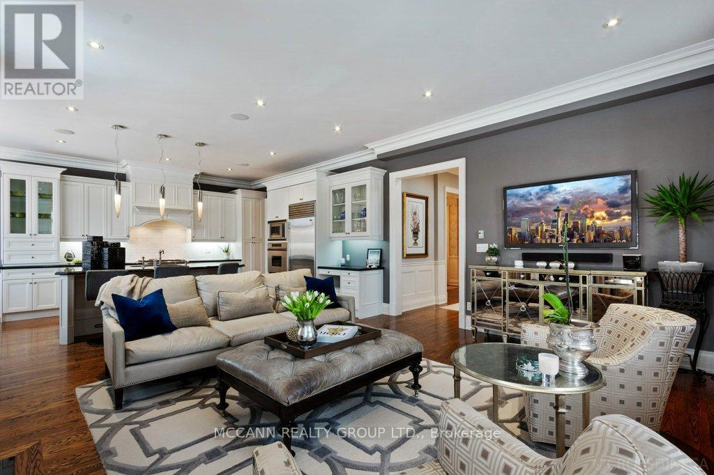 21 De Vere Gardens, Toronto, Ontario  M5M 3E4 - Photo 15 - C12071420