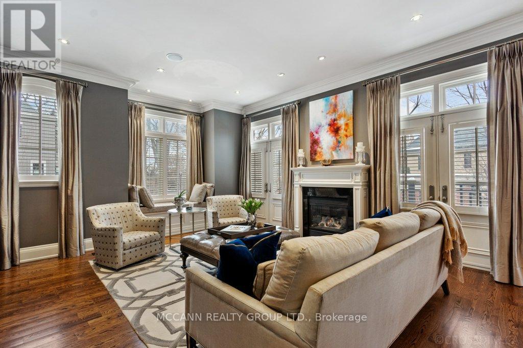 21 De Vere Gardens, Toronto, Ontario  M5M 3E4 - Photo 16 - C12071420
