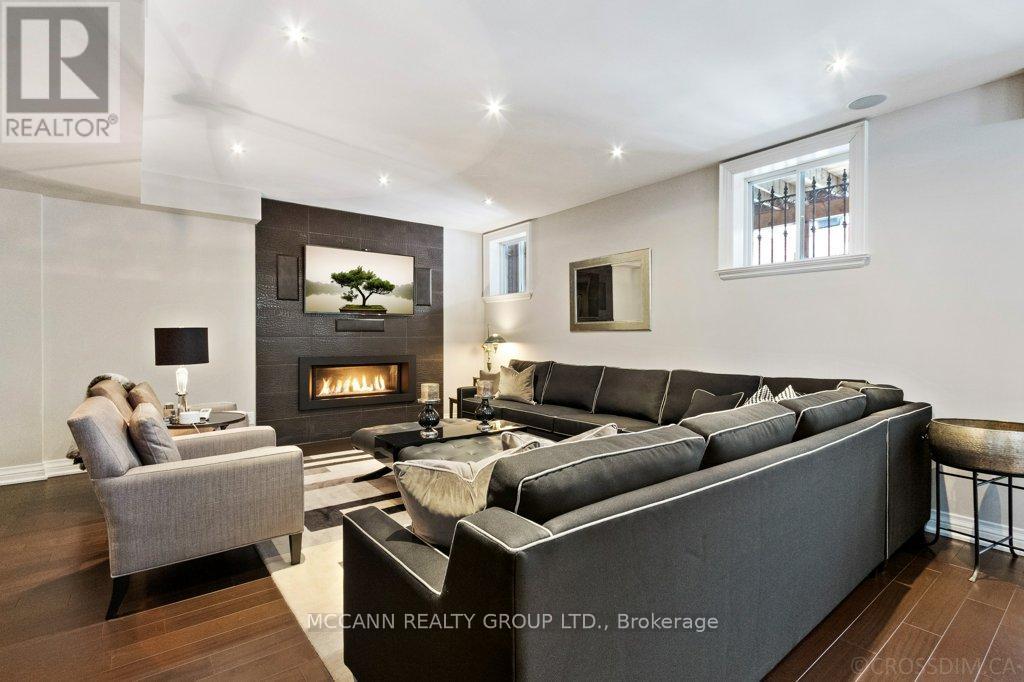 21 De Vere Gardens, Toronto, Ontario  M5M 3E4 - Photo 35 - C12071420