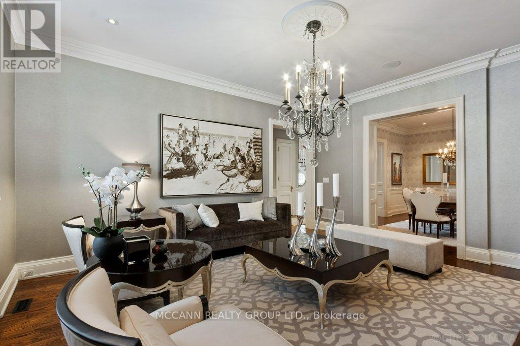 21 De Vere Gardens, Toronto, Ontario  M5M 3E4 - Photo 7 - C12071420
