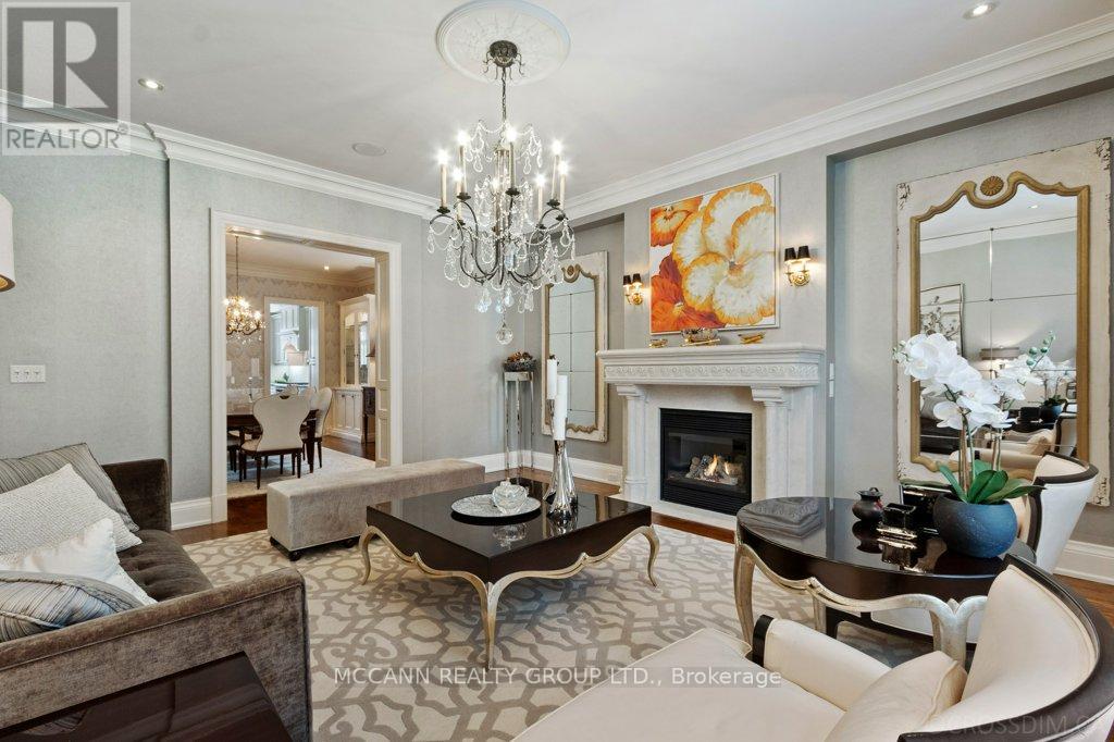 21 De Vere Gardens, Toronto, Ontario  M5M 3E4 - Photo 8 - C12071420