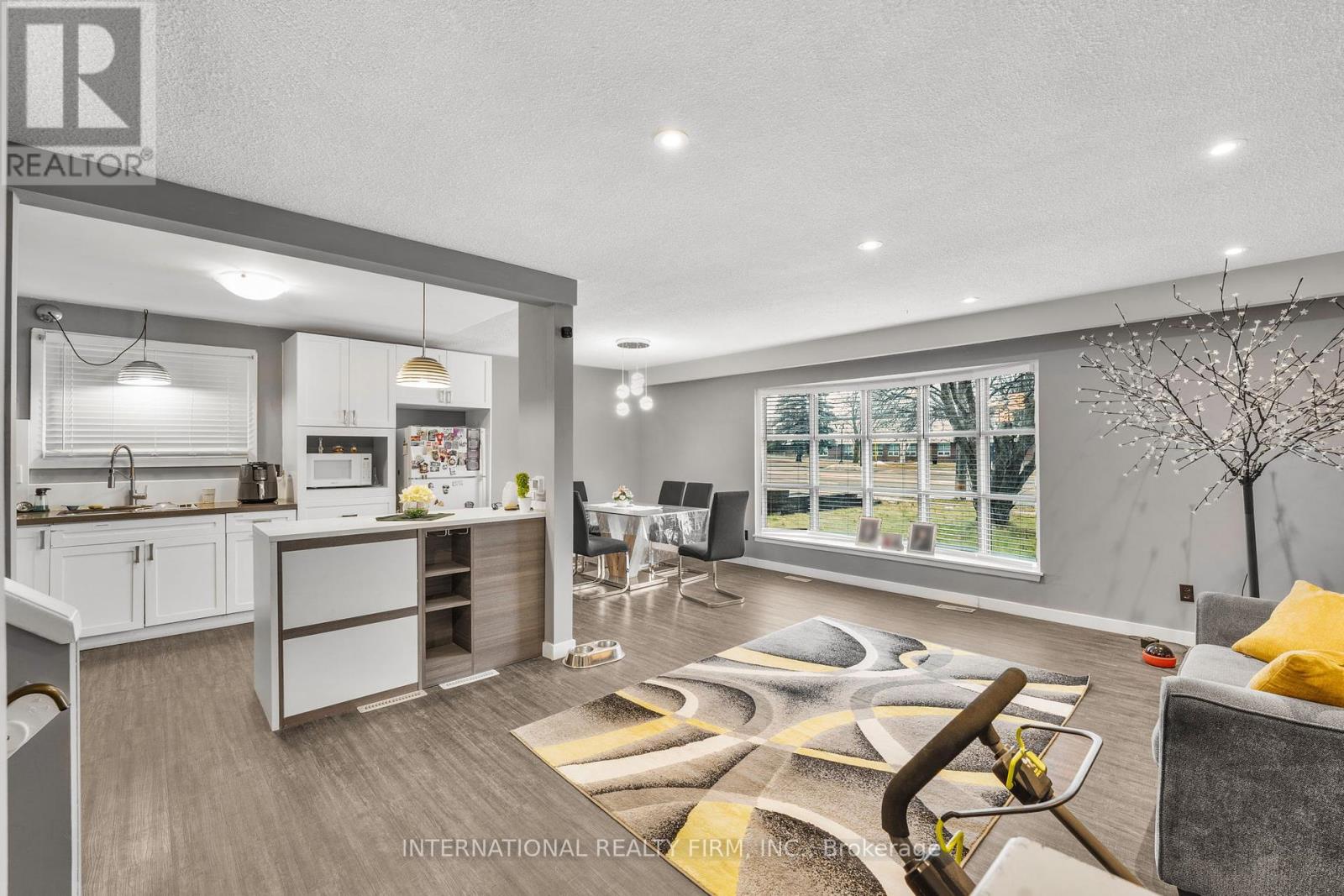 260 Harmony Road N, Oshawa, Ontario  L1G 6L5 - Photo 6 - E12071232