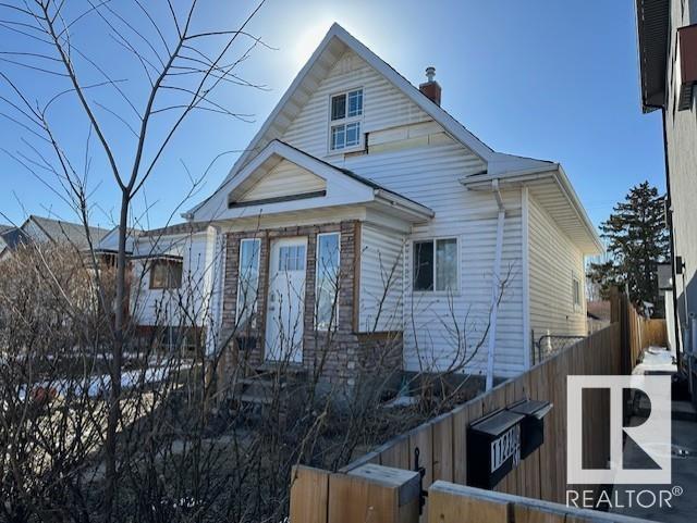 Property at 11228 95 ST NW image 1