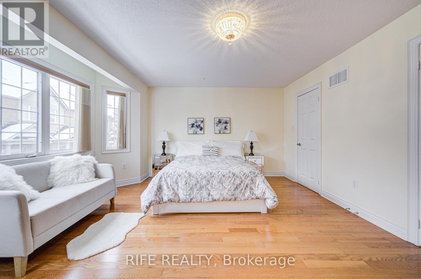 99 Legends Way, Markham, Ontario  L3R 5Z9 - Photo 27 - N12071380