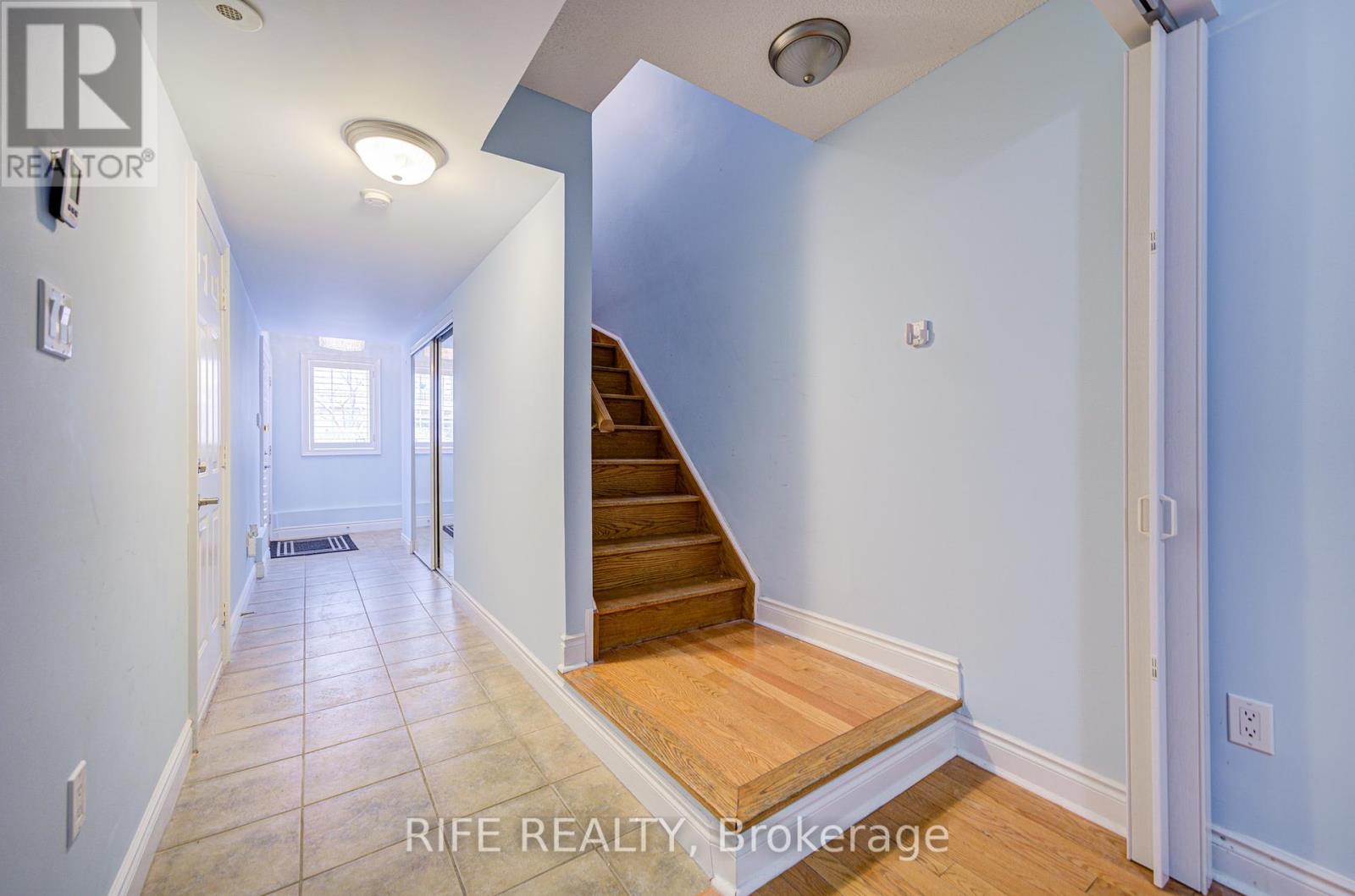 Property at 99 LEGENDS WAY image 5