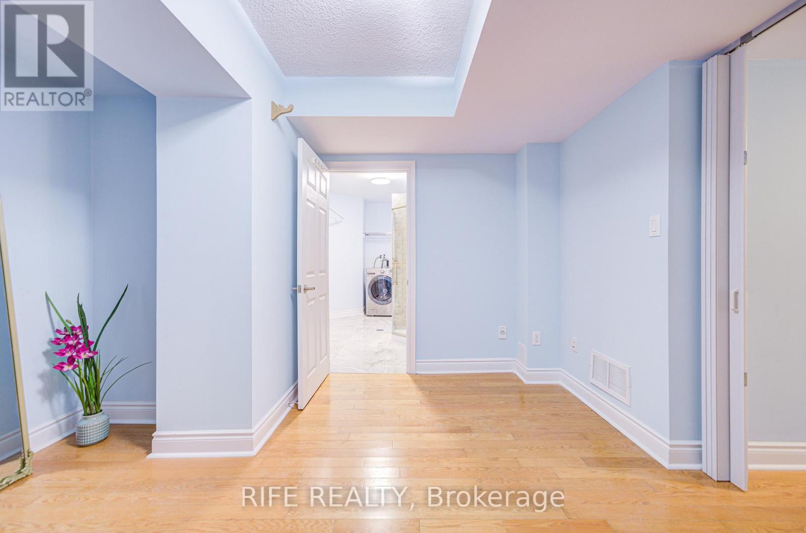 99 Legends Way, Markham, Ontario  L3R 5Z9 - Photo 6 - N12071380