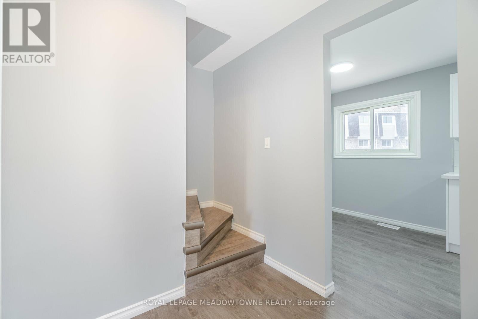 42 - 11 Harrisford Street, Hamilton, Ontario  L8K 6L7 - Photo 25 - X12071367