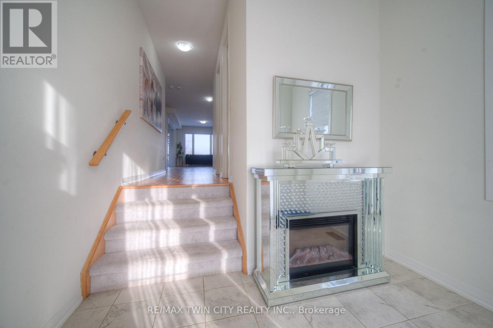 Property at 67 CROSSMORE CRESCENT image 3