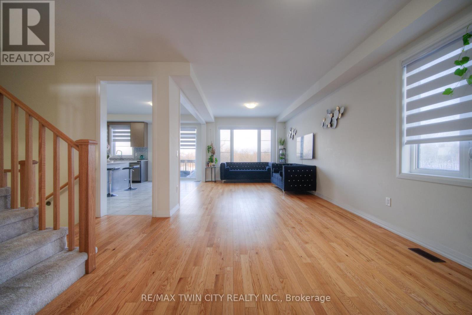 Property at 67 CROSSMORE CRESCENT image 4