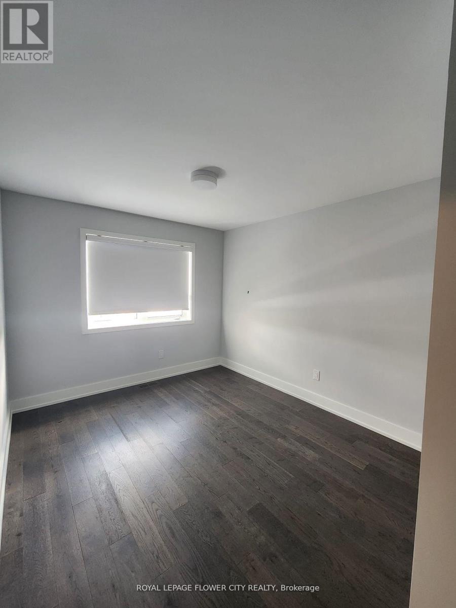 726 Rouncey Road, Ottawa, Ontario  K2S 1B6 - Photo 12 - X12071426