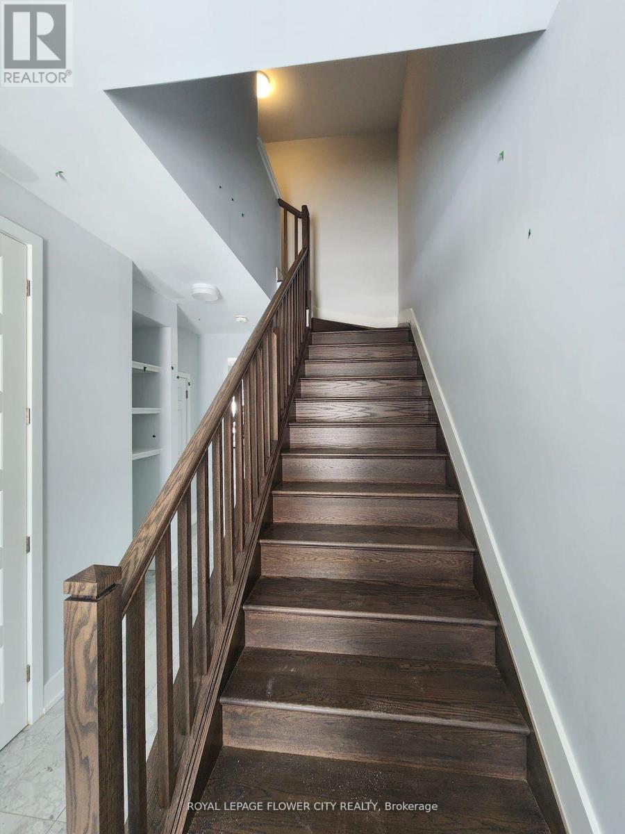 726 Rouncey Road, Ottawa, Ontario  K2S 1B6 - Photo 13 - X12071426