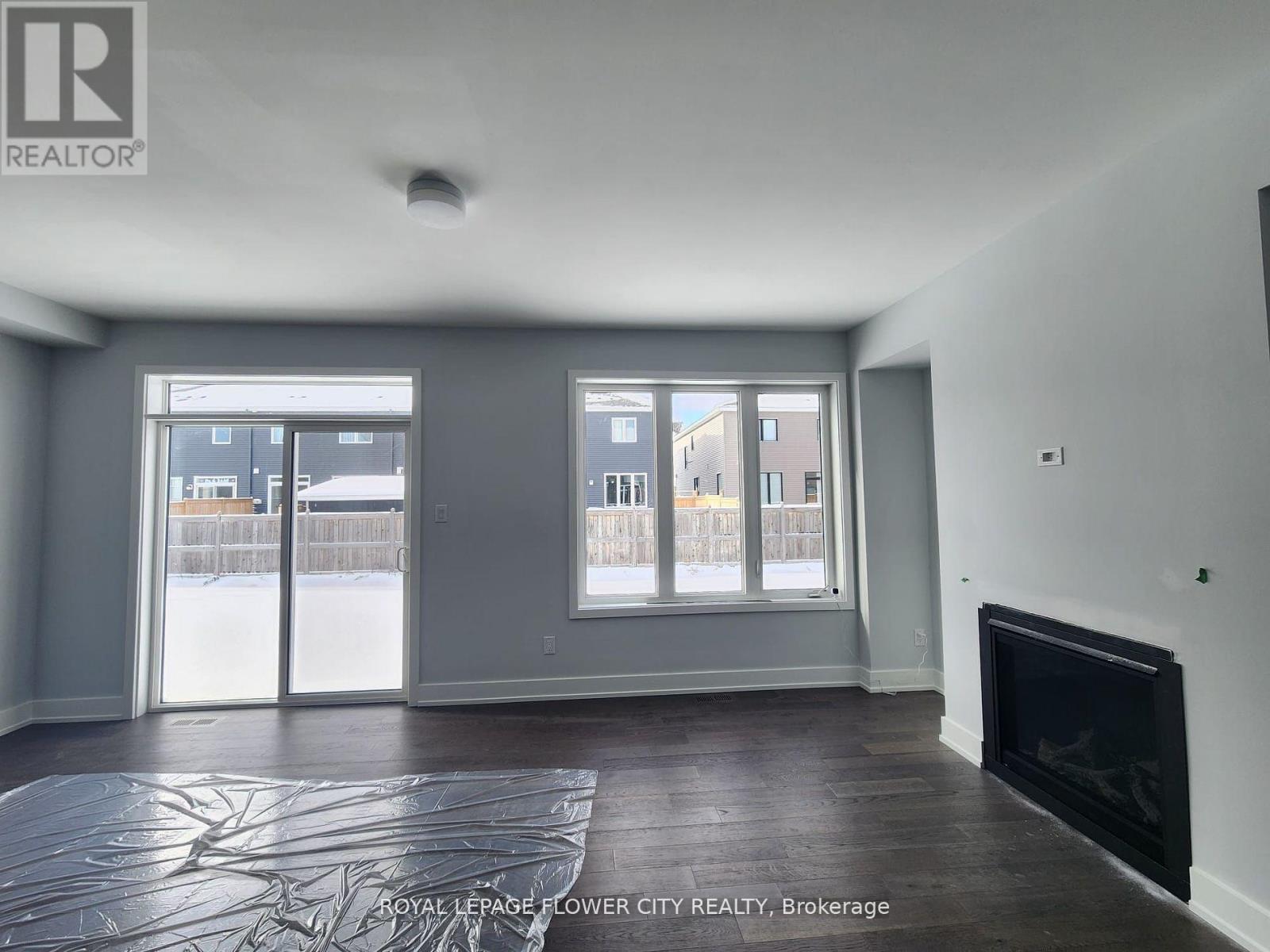 Property at 726 ROUNCEY ROAD image 5
