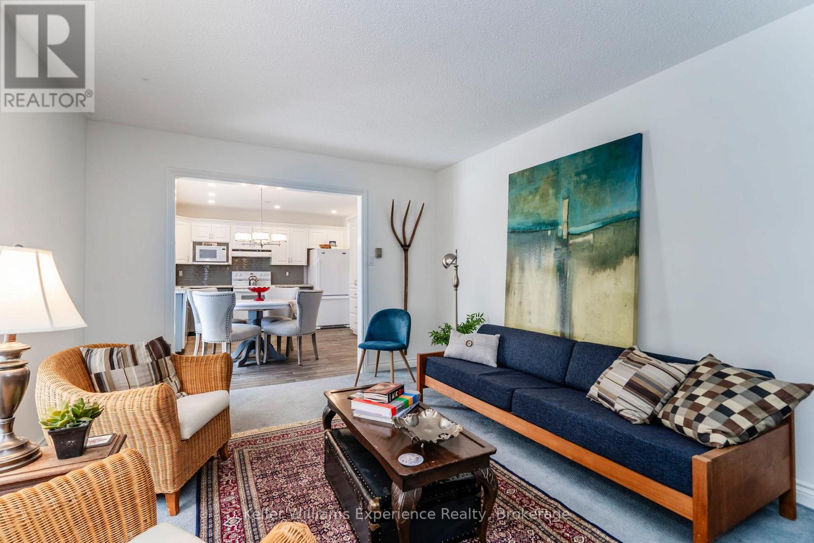 18 Archer Crescent, Springwater, Ontario  L0L 1P0 - Photo 13 - S12071457