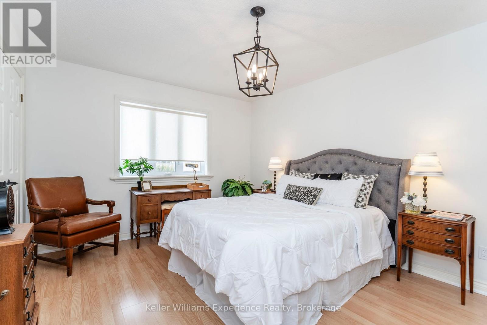 18 Archer Crescent, Springwater, Ontario  L0L 1P0 - Photo 14 - S12071457