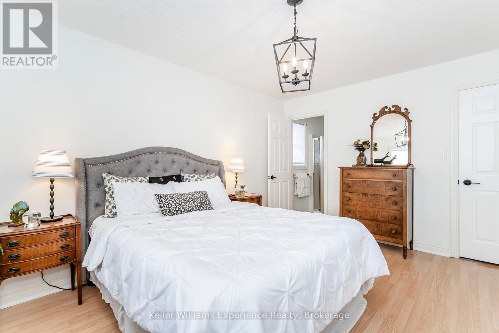 18 Archer Crescent, Springwater, Ontario  L0L 1P0 - Photo 16 - S12071457