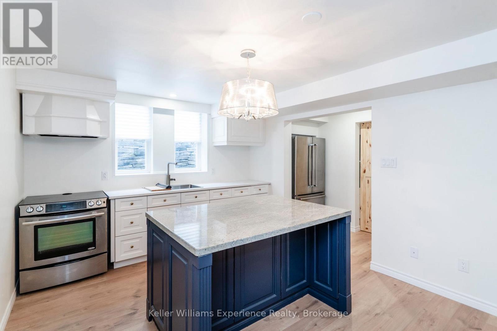 18 Archer Crescent, Springwater, Ontario  L0L 1P0 - Photo 25 - S12071457