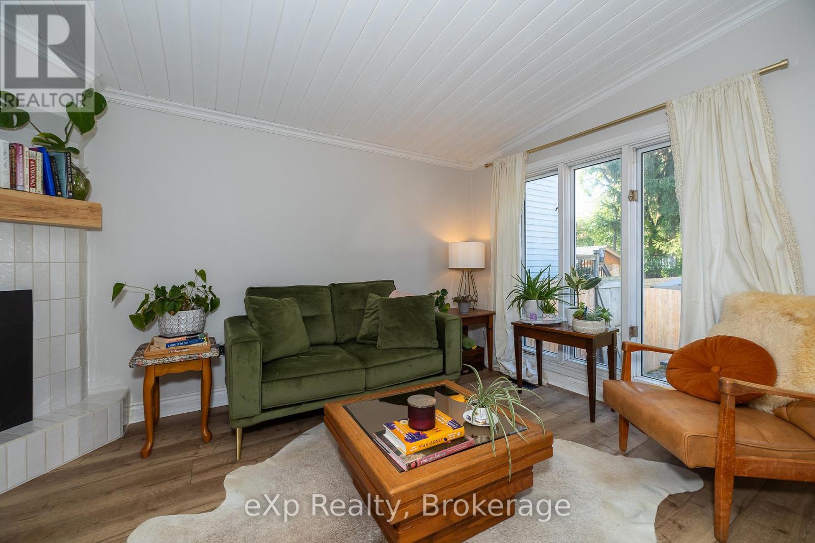 780 5th Avenue E, Owen Sound, Ontario  N4K 2R6 - Photo 16 - X12071456