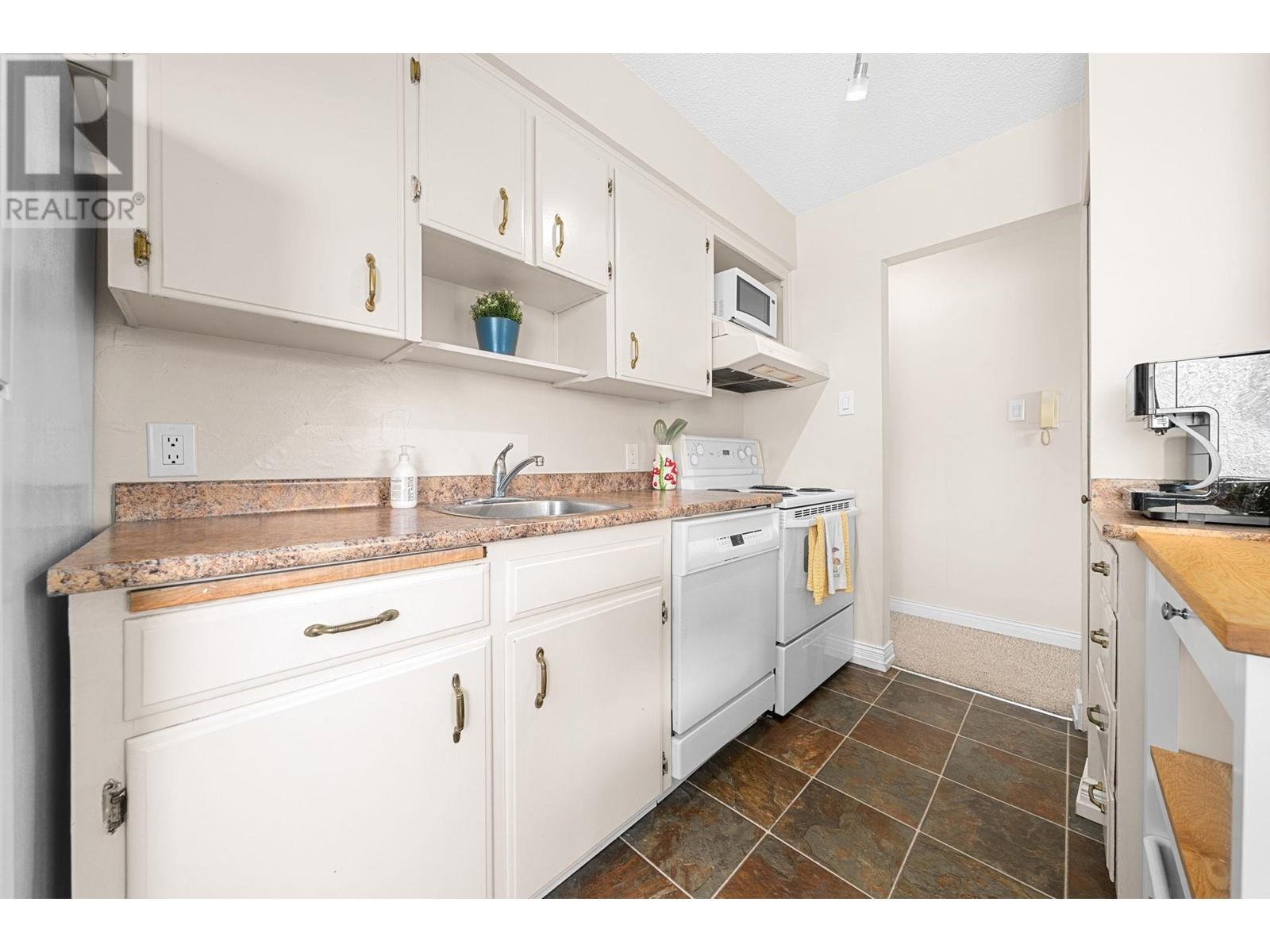 8 137 E 5th Street, North Vancouver, British Columbia  V7L 1L3 - Photo 11 - R2988220