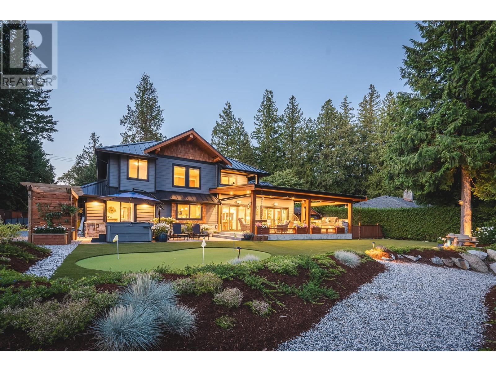 7891-7893 Redrooffs Road, Halfmoon Bay, British Columbia  V7Z 1A4 - Photo 19 - R2988225