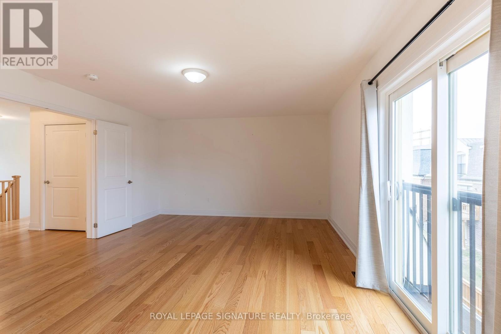 2093 Primate Road, Mississauga (Lakeview), Ontario  L4Y 0H2 - Photo 8 - W12071527