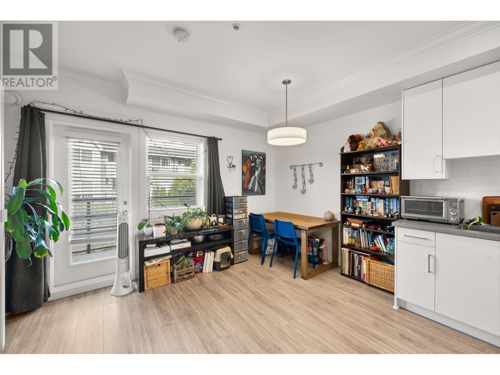 206 2389 Hawthorne Avenue, Port Coquitlam, British Columbia  V3C 0T2 - Photo 8 - R2979727