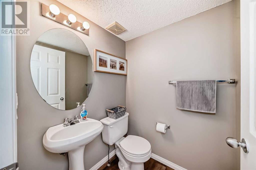 126 Hidden Creek Rise Nw, Calgary, Alberta  T3A 6L4 - Photo 15 - A2202220