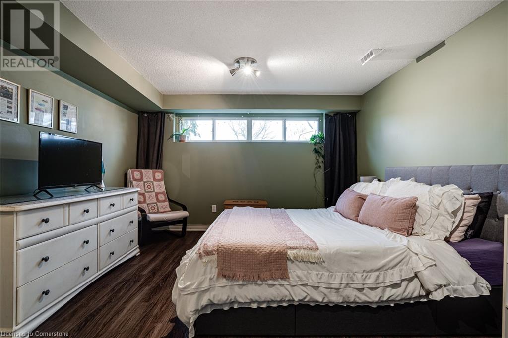 45 Brett Court, Hamilton, Ontario  L8T 4R7 - Photo 27 - 40710652