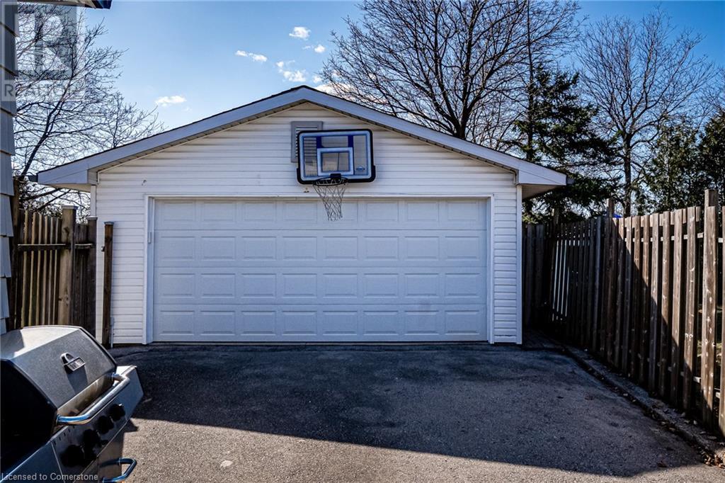 45 Brett Court, Hamilton, Ontario  L8T 4R7 - Photo 35 - 40710652