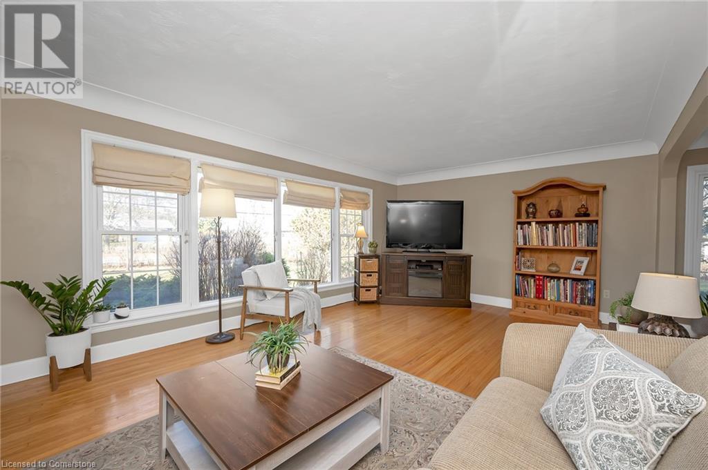 Property at 1386 CENTRE Road image 3