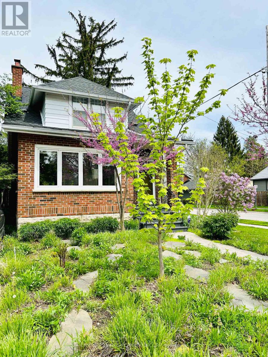 Photo 42 of 46 for 426 Grosvenor Street