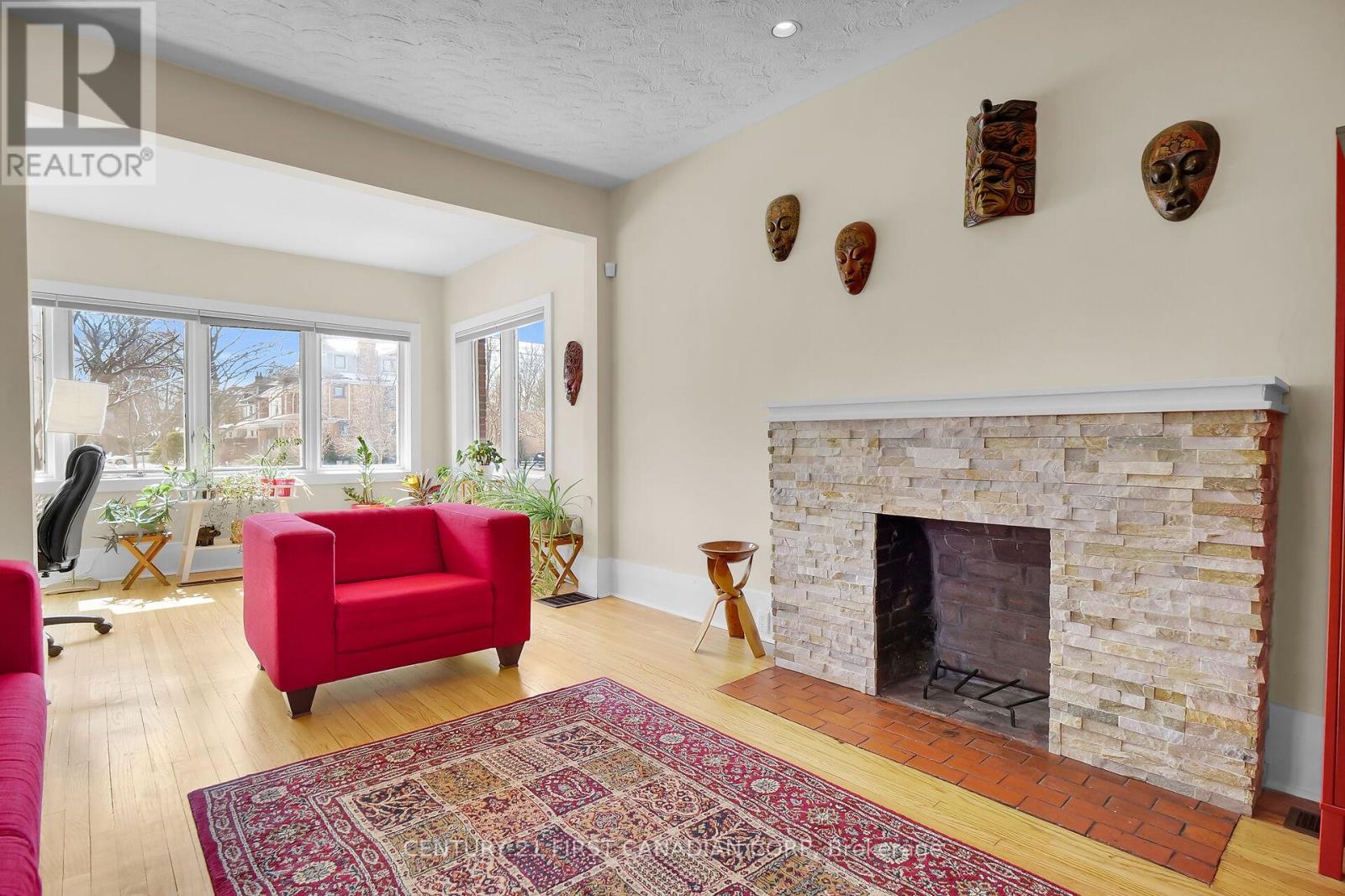 Photo 6 of 46 for 426 Grosvenor Street