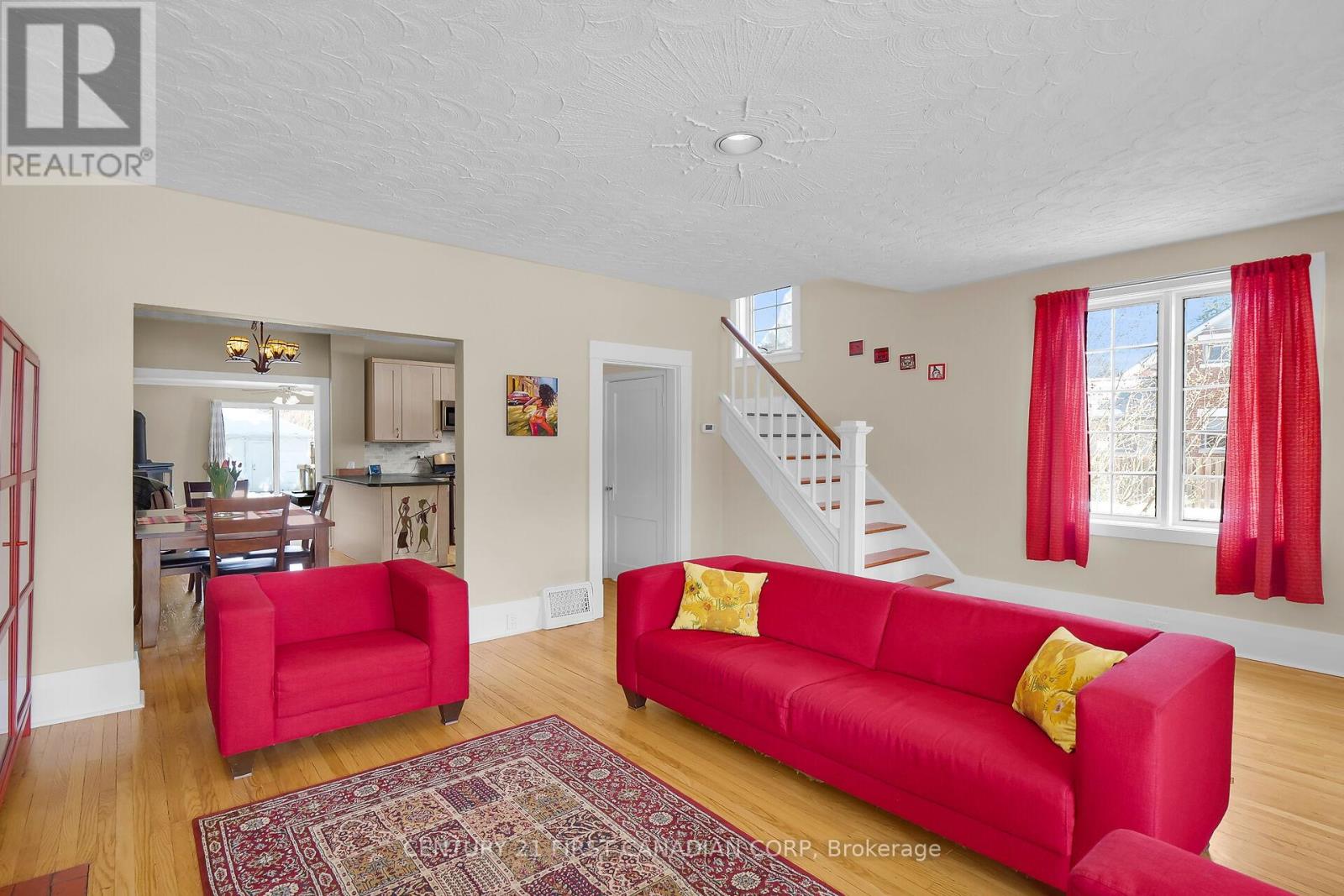 Photo 7 of 46 for 426 Grosvenor Street