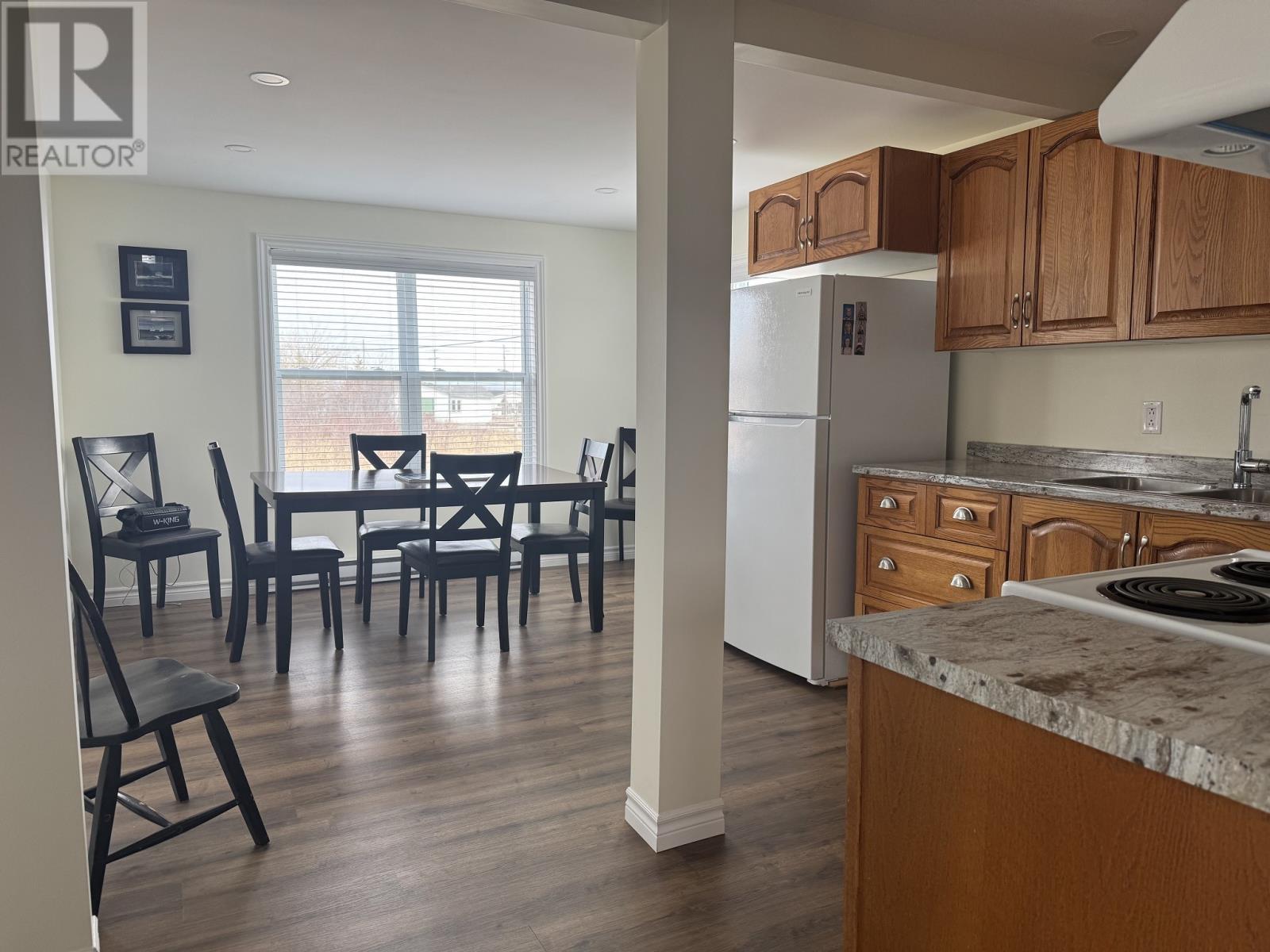 Property at 12 Harbourview Road image 5