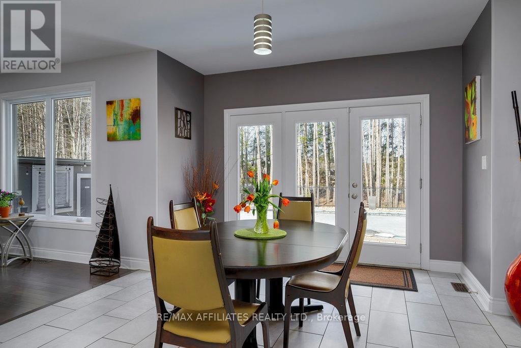 2284 Summerside Drive, Ottawa, Ontario  K4M 1B4 - Photo 16 - X12071606